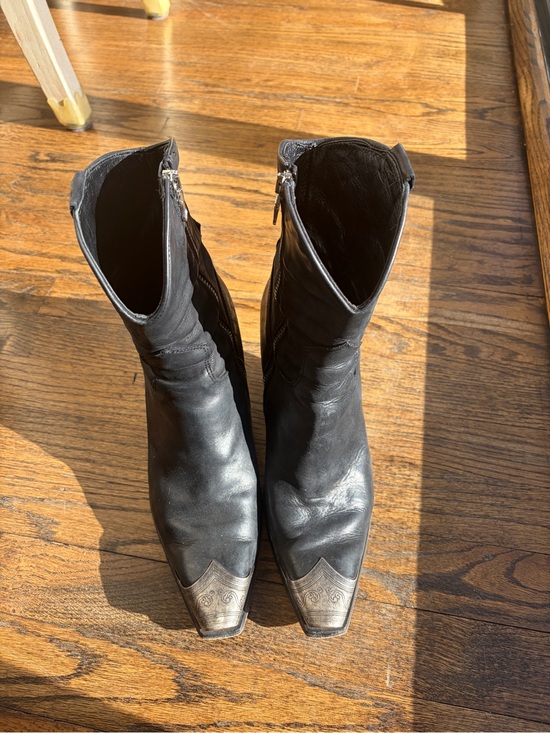 Vero Cuoio Shoes - Vero Cuoio Black Leather Western Ankle Boots with Metal Toe Caps